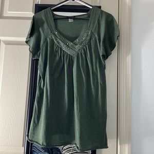 Xl top. Perseption Concept. Loved but no stains or holes.